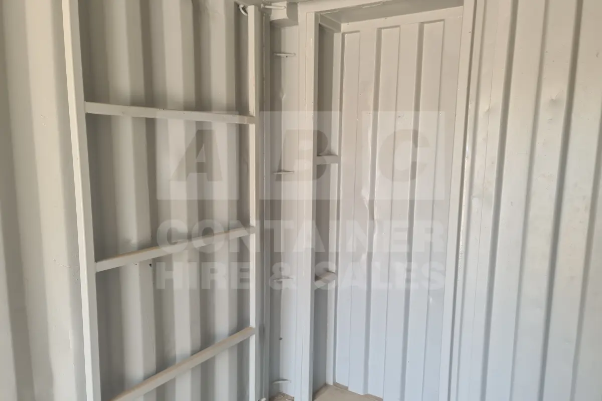 Container product image.