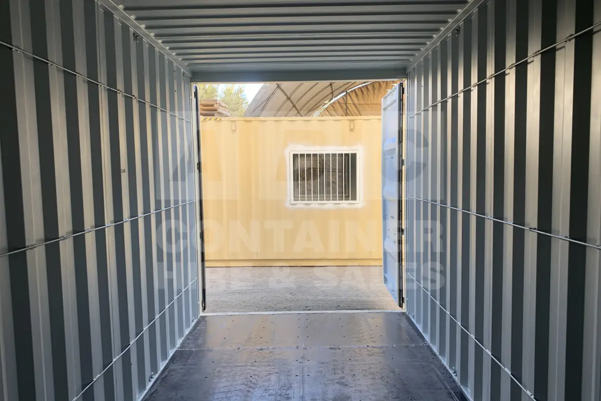 Container product image.