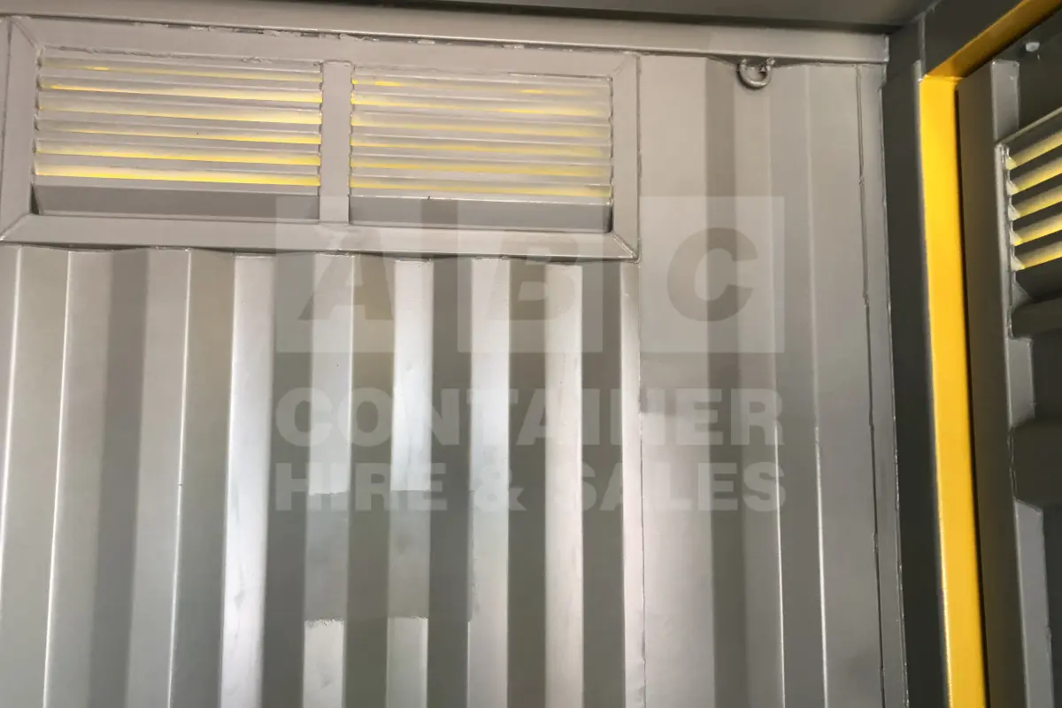 Container product image.