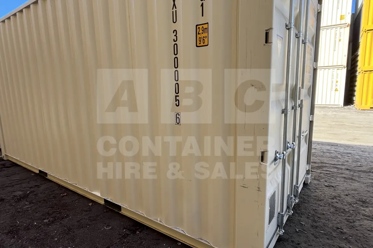Container product image.