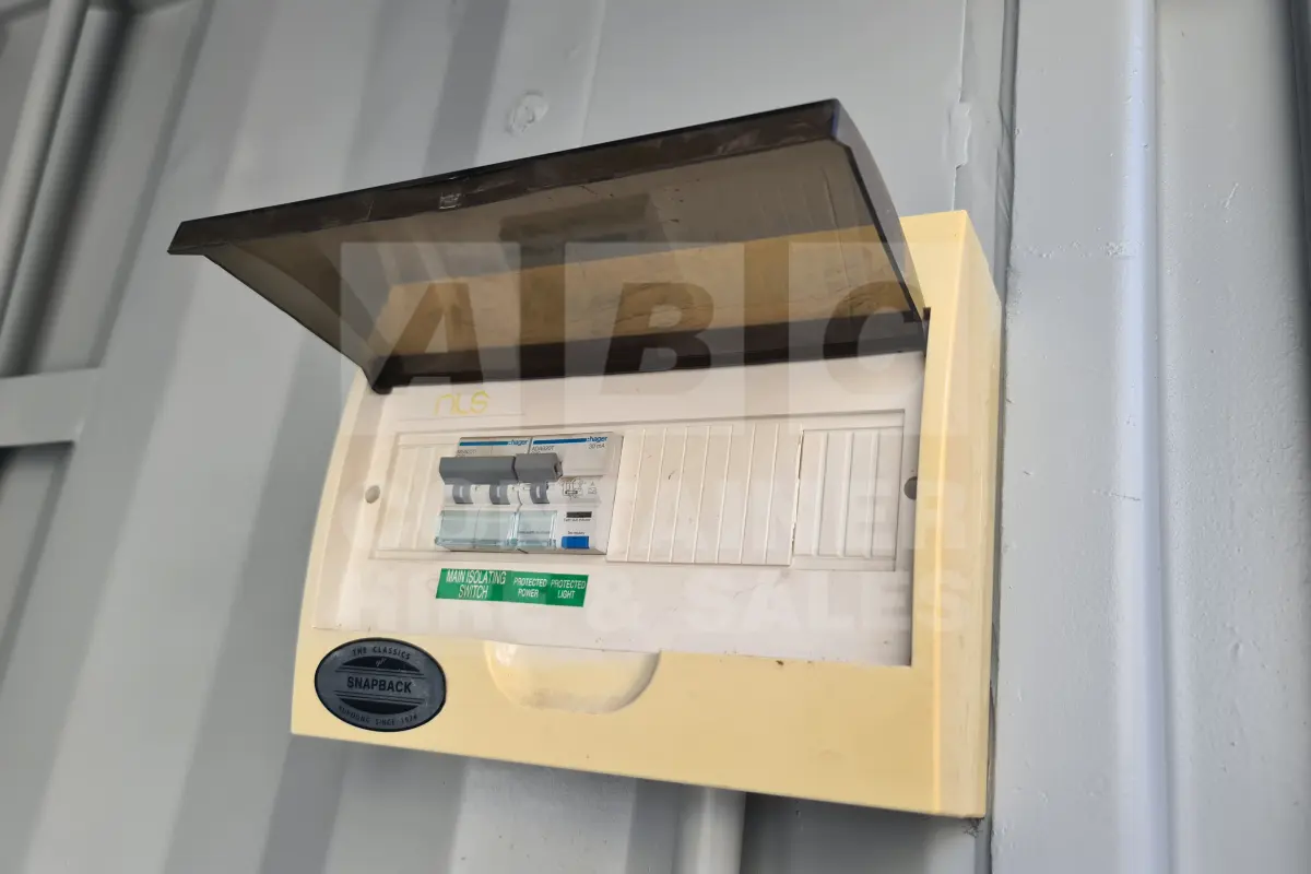 Container product image.