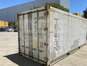 20' Standard Height Refrigerated "Reefer" Shipping Container (Operational)