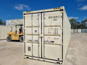 40' High Cube Shipping Container